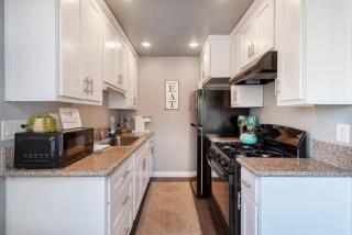 Ultimate Luxury Apt near Dodgers Stadium - Los Angeles - 8