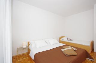 Apartments with parking space Pirovac, Sibenik - 23330 - 7