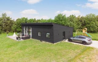 Amazing Home In Væggerløse With Kitchen - Marielyst - 3