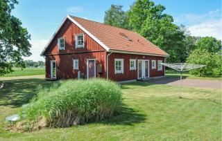 2 Bedroom Lovely Home In Kristinehamn - Edet - 3