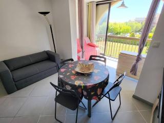 Appartement T2 avec Piscine Gratuite, Parking Privatif, à 200m de la Plage - Animaux Acceptés - FR-1-316-336 - Six-Fours-les-Plages - 9
