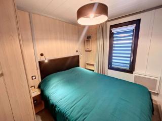 Chalet de Standing à Jullouville: 6 Couchages, Piscine Chauffée, Proche Plage et Commerces, WiFi Gratuit - FR-1-361-548 - Jullouville-les-Pins - 4