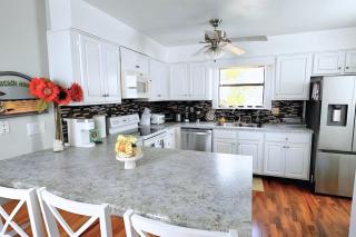 Renovated House, 1 Minute Walk To Miramar Beach - Destin - 8
