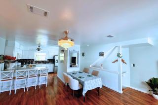 Renovated House, 1 Minute Walk To Miramar Beach - Destin - 1