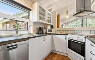 Amazing Home In Blåvand With Kitchen - Blåvand - 5