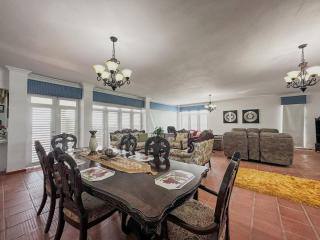 La Rinconada Beachfront Retreat - 6