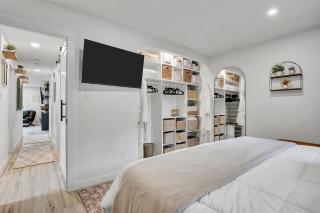 Saskatoon 5 bedroom-Big Gatherings-Patio-BBQ-Games Room - Saskatoon - 3