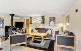 Awesome Home In Tranekær With Wifi - 8