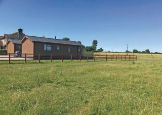 Larkrise Farm Lodges - 6