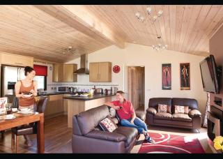 Nunland Hillside Lodges - - 1