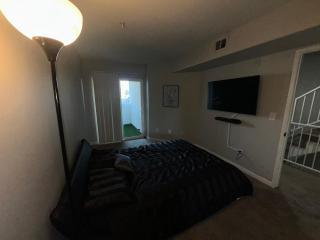 Magestic Town Home - 7