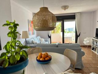 Pueblo Evita. Stunning sea and mountain views, close to amneties. - 7