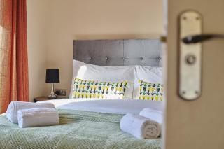 Spacious Home for Large Families and Contractors - 5