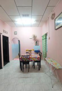 Urban Escape Homestay Melaka - Merlimau - 2