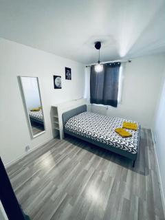 8N Apartment group near Paris - Bondy - 0