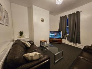 Convenient 3 bed, Pr1 near Uclan n Train station - Preston - 5
