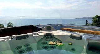 Rooftop Loft with Jacuzzi - Volos - 0
