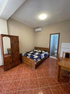 Ilirida-Swimming pool & garden view rooms for rent - 4