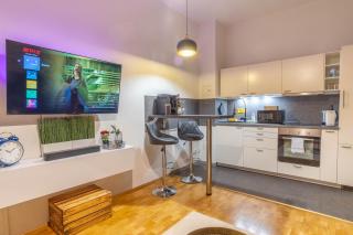 working place, Netflix, 4k TV, heart of Leipzig - 1