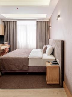 TRİP BY MERLİN - 0