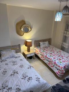 Amazing 3-BR Hotel Apt in Madinaty - 3