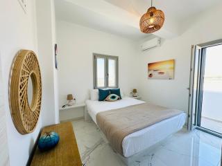 Santana Apartments - Playa de Perivolos - 0