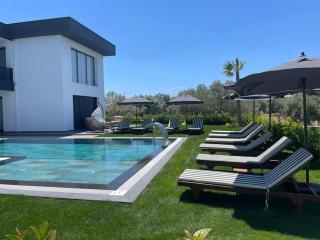 Çeşme ultra lüks havuzlu villa - Çeşme - 0