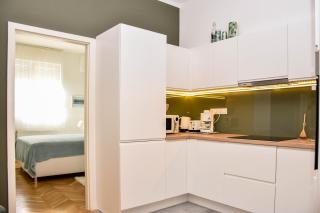 Mint Pearl Apartment 3 rooms 2 bathrooms at Kálvin Square - Budapest - 2