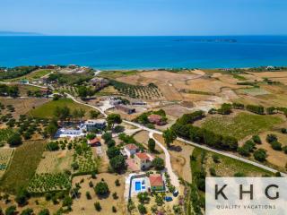 Family cottage with Private pool! near Megas lakos beach - 3