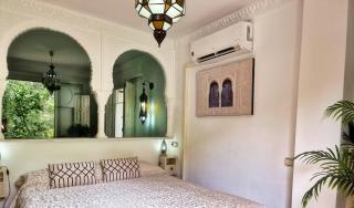 The Nasrid Palace from your bed ! - 4