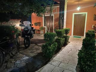 Guesthouse Koleci - Mrizi Zanave - 4