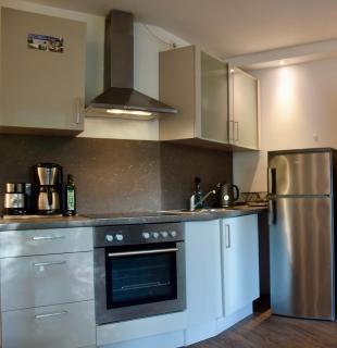Stilvolle Wohnung mit Balkon & Parkplatz - Rostock - 9