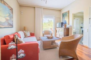 Pristine penthouse with a spacious balcony view - Athen - 8