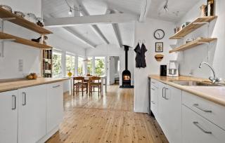 Beautiful Home In Højby With Wifi - Højby - 5