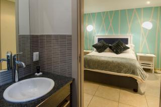 701 30 Degrees Stunning Sea Views - 3