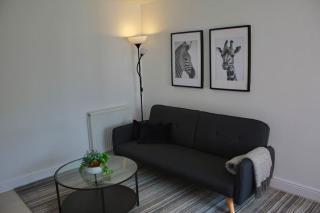 2 Bed 2 Bath Apartment & Parking - LGW 10min drive - Crawley - 9