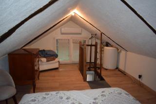 Chalet climatisé en bordure de rivière mansardée - 3