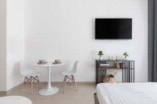 Shining studio in Laya Heights - 1