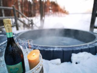 Comfy Cabin Retreat for 8 with Hot Tub & Sauna - 9