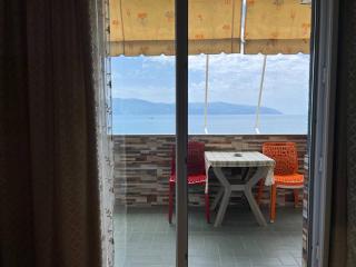 Premium Beachfront Apartment by ApartmentsVloraHolidays - Vlorë - 2