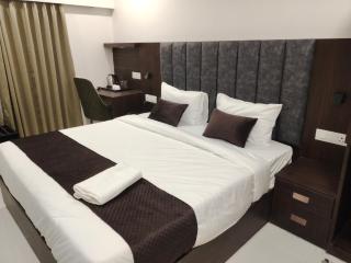 Hotel Meritel Grande, Vijay Nagar, Indore - Indore - 7