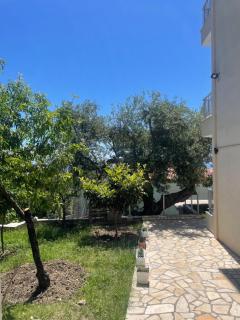 Dhermi Village Apartments - 1