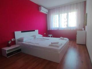 RED ROOM - Apartment in Varna - Beach and Forest - Varna - 5