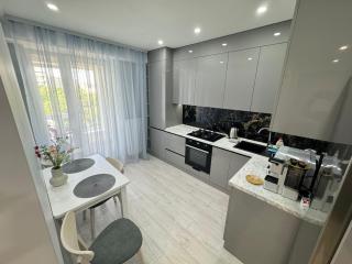 Modern Apartment near Airport with Parking - Chişinău - 0