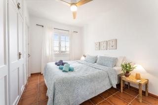Casita al lado de la playa con piscina y jardines en Menorca - Cala'n Porter - 1