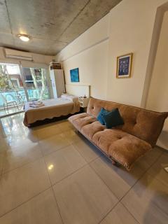 Monoambiente Super Amplio y Comodo, Ideal para explorar la Ciudad - Buenos Aires - 9
