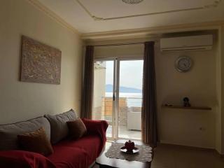 Deluxe Beachfront Apartment by ApartmentsVloraHolidays - Vlorë - 5