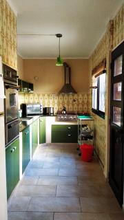 Casa céntrica con cochera y patio - La Plata - 7