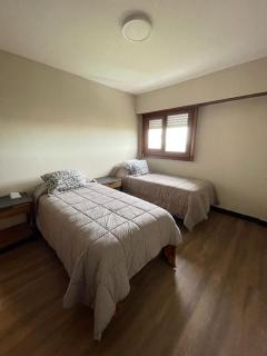 Alem piso 8 , vista al golf y mar - Mar del Plata - 5