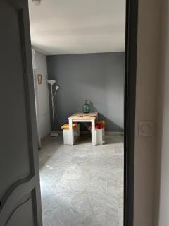 Le studio de Simon au pied de la cité - 6